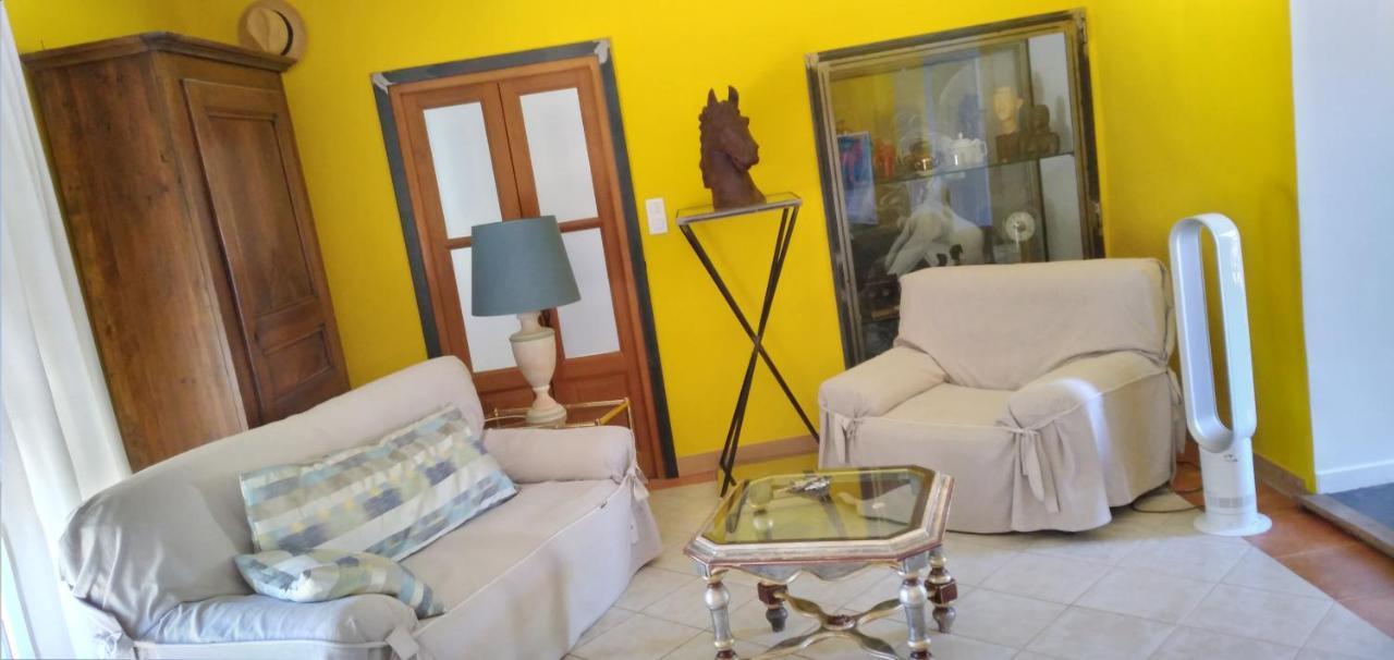 Bed and Breakfast La Bastide Jouval Gordes Esterno foto
